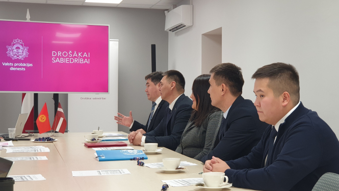 Kirgizstānas kolēģi Valsts probācijas dienestā