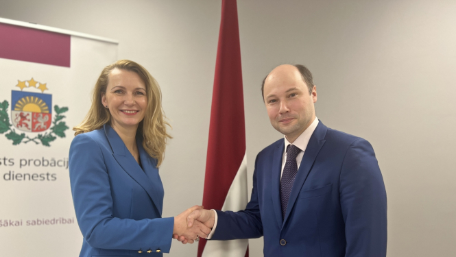 Tieslietu ministre sarokojās ar Valsts probācijas dienesta vadītāju