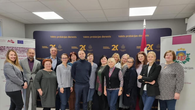 probācijas speciālisti un Ioan Durnescu