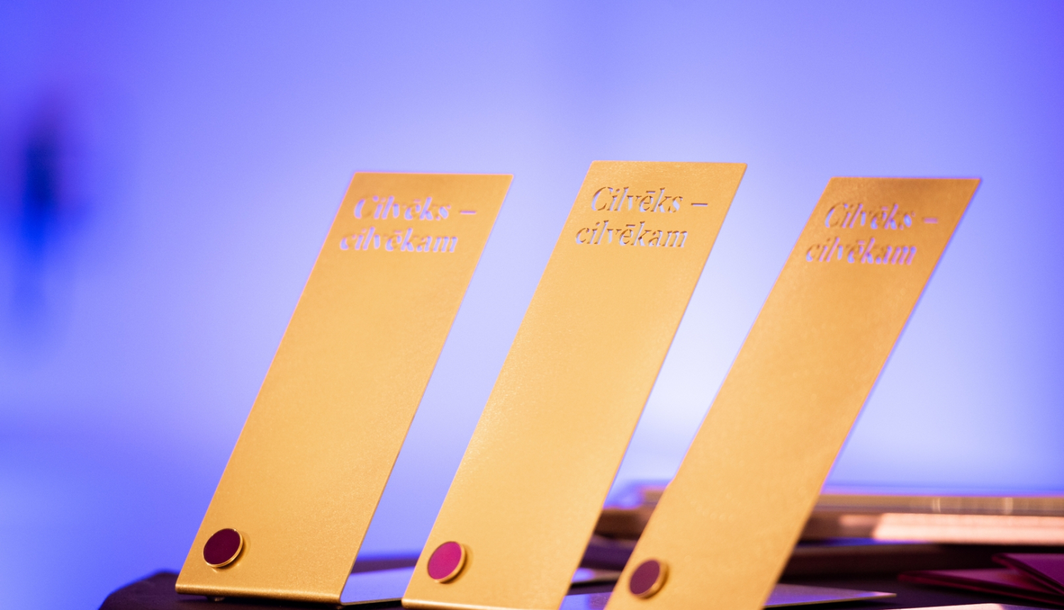 "Cilvēks - cilvēkam" apbalvojumi